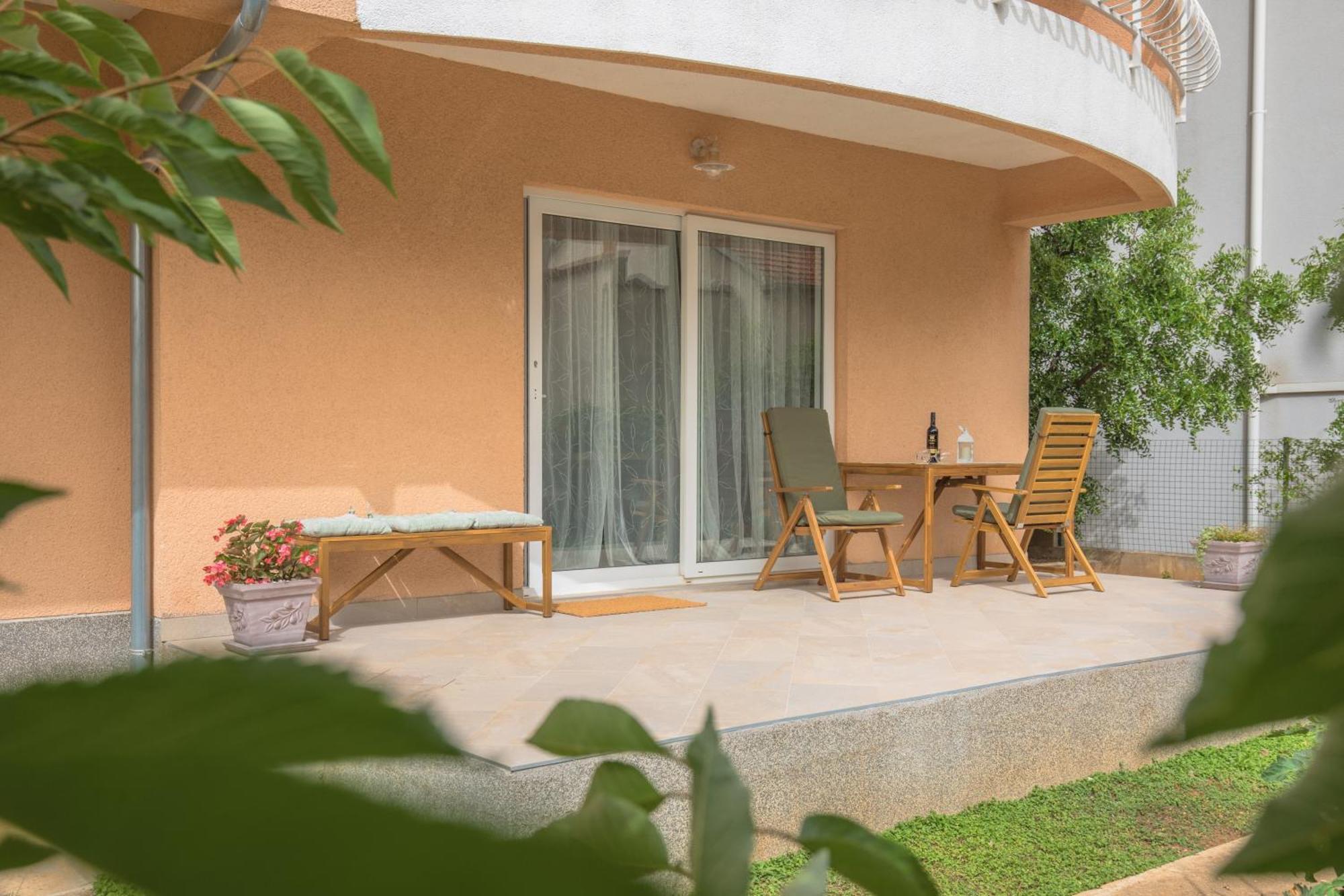 Apartamento Elena Šibenik Exterior foto